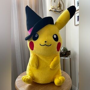Witch hat pikachu plushie